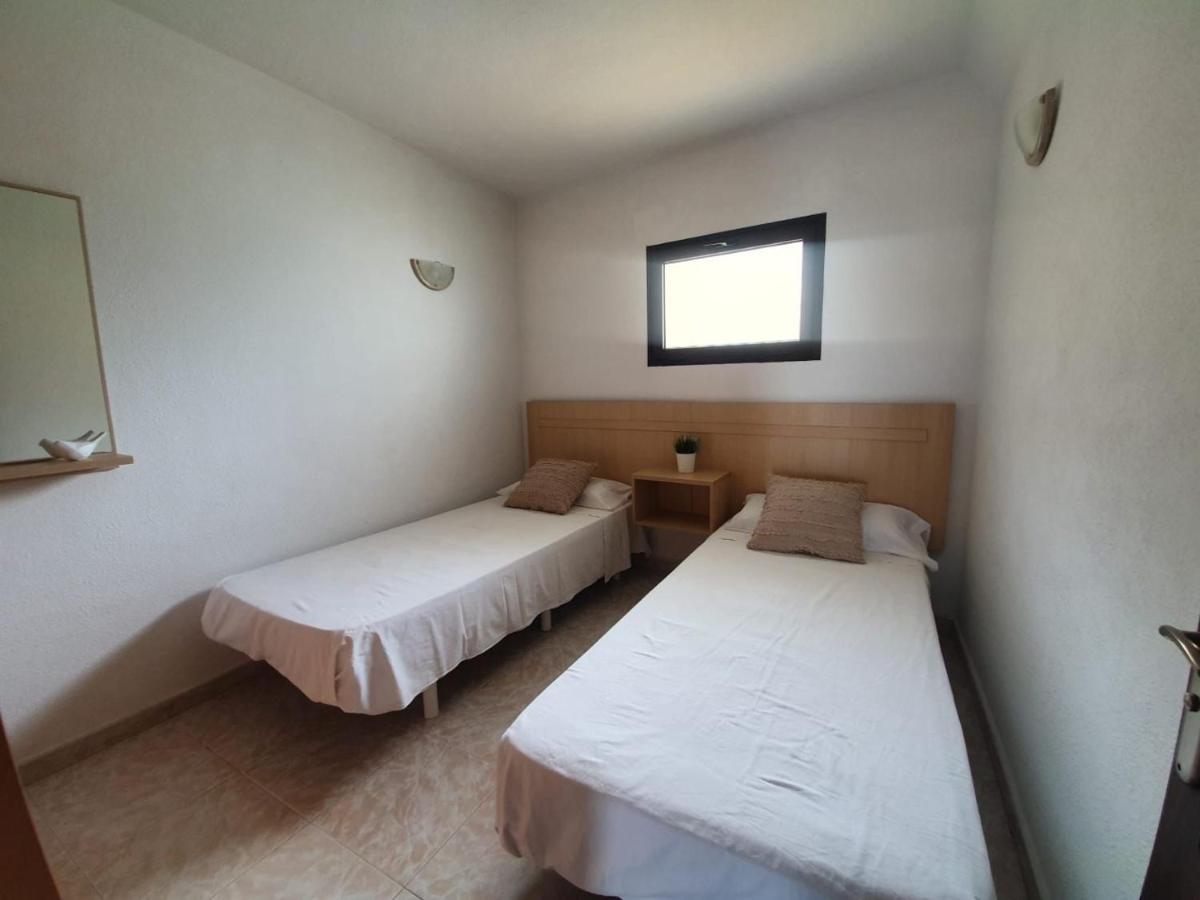 Ocean Front Cozy 2 Bedroom, 3 Beds Spacious- Netflix, Pool, Beach Lift & Fast Wifi Playa del Ingles  Exterior foto