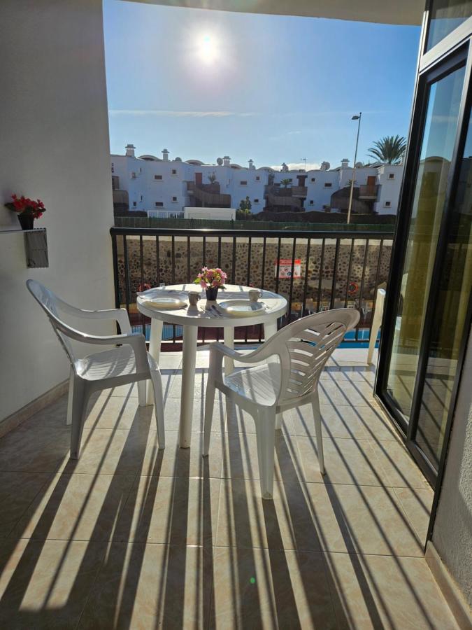 Ocean Front Cozy 2 Bedroom, 3 Beds Spacious- Netflix, Pool, Beach Lift & Fast Wifi Playa del Ingles  Exterior foto