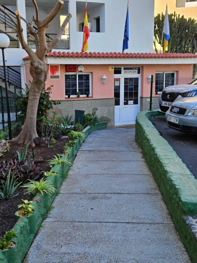 Ocean Front Cozy 2 Bedroom, 3 Beds Spacious- Netflix, Pool, Beach Lift & Fast Wifi Playa del Ingles  Exterior foto